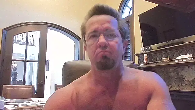 sluttydylan online show from November 2025 07:03:01 PM