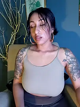 Snapshot of Chelseax1 chatting on December 2025 10:05:02 PM Chelseax1 online show from December 2025 10:05:02 PM