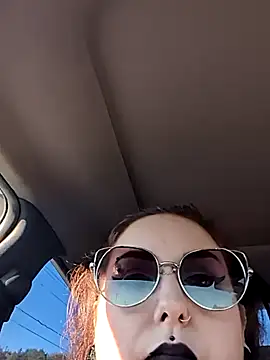 rivermoon1985 online show from October 2025 01:50:01 PM