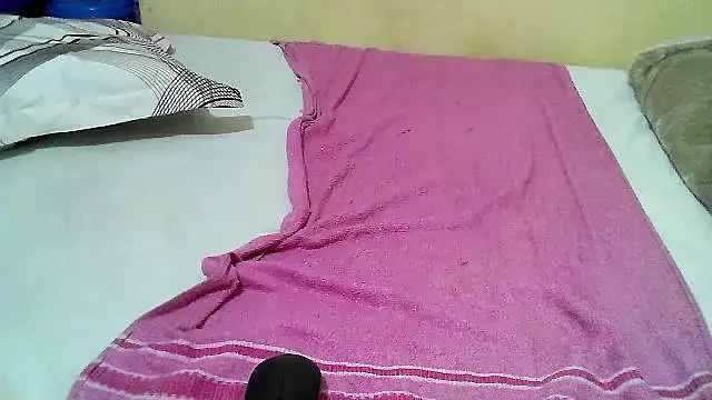 Quincy joyy online show from October 2025 04:43:02 AM