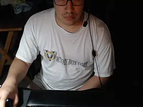 thealfawolf01 online show from March 2025 01:13:01 AM