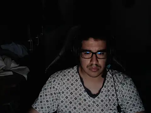 thealfawolf01 online show from November 2025 12:09:02 AM