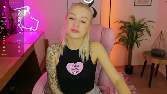 Crystal Barbie online show from December 2024 07:41:02 PM