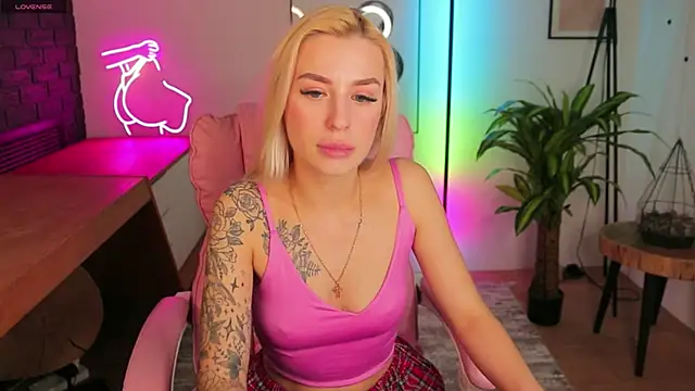 Crystal Barbie online show from March 2025 04:37:02 AM