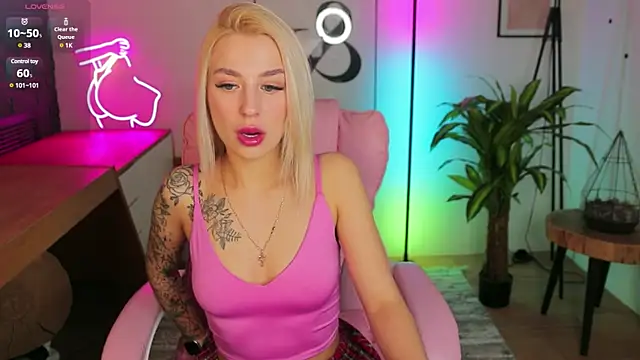 Crystal Barbie online show from March 2025 07:42:02 PM