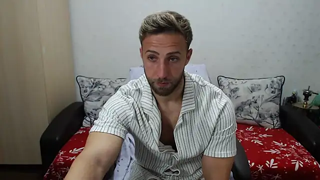 PrinceEagle online show from November 2025 07:57:01 PM