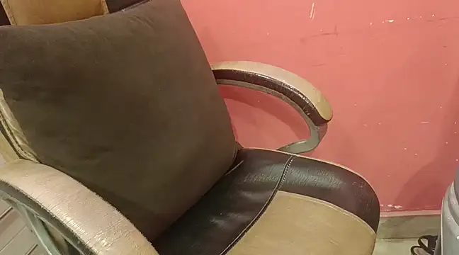 Snapshot of FRIENDFORFUN chatting on February 2025 04:52:01 PM FRIENDFORFUN online show from February 2025 04:52:01 PM