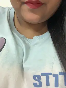 smile pretty online show from October 2025 02:58:02 PM