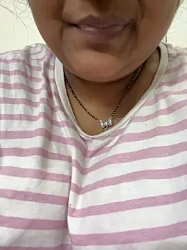 smile pretty online show from October 2025 08:29:02 PM