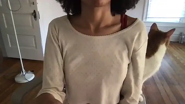 Snapshot of loveofbea chatting on January 2026 11:25:01 PM loveofbea online show from January 2026 11:25:01 PM