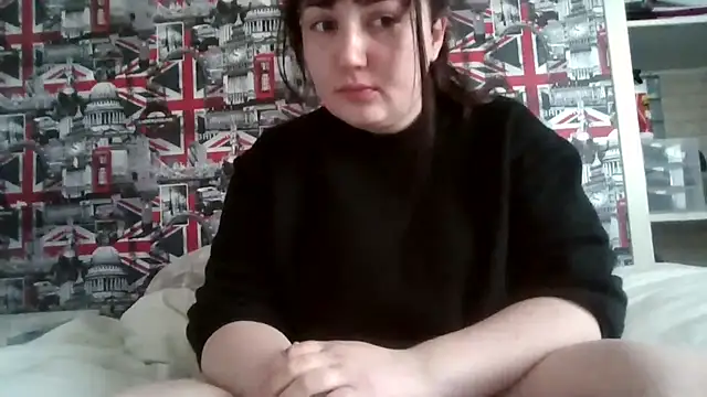 Lynylou online show from October 2025 08:38:01 AM