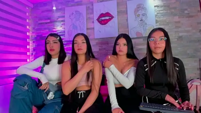 Snapshot of kendall_as chatting on December 2024 05:00:01 PM kendall as online show from December 2024 05:00:01 PM