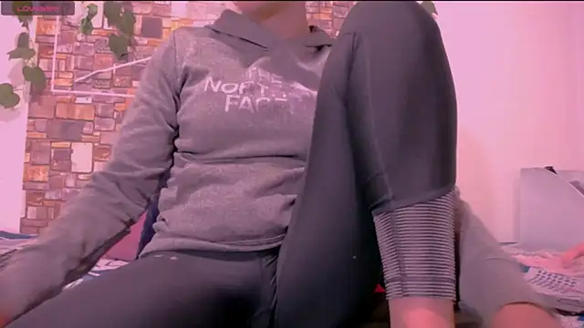 CrazyRousex online show from February 2026 03:45:01 PM