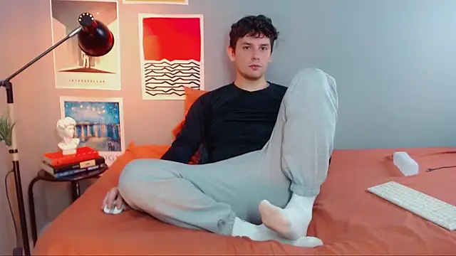 Elio555 online show from September 2025 04:18:02 PM