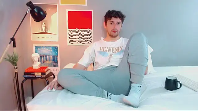 Elio555 online show from September 2025 09:19:02 PM