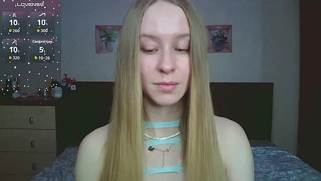 Snapshot of Lily__Devil chatting on March 2026 02:08:01 PM Lily Devil online show from March 2026 02:08:01 PM