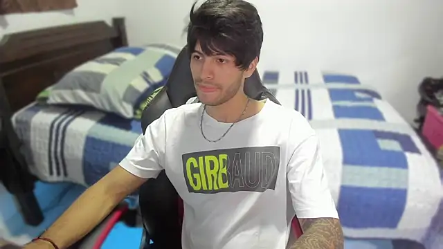 justin stark7 online show from December 2024 11:35:02 PM