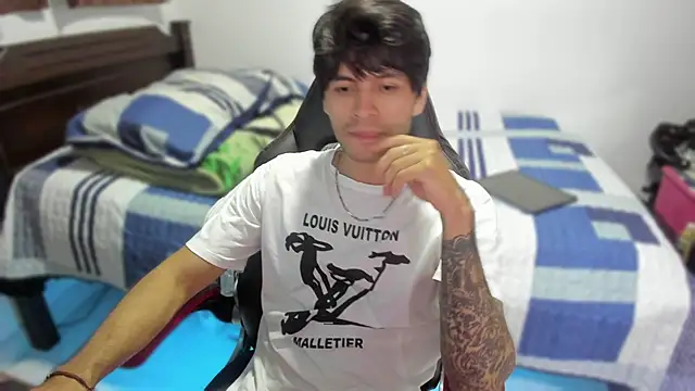 justin stark7 online show from December 2024 03:19:02 AM