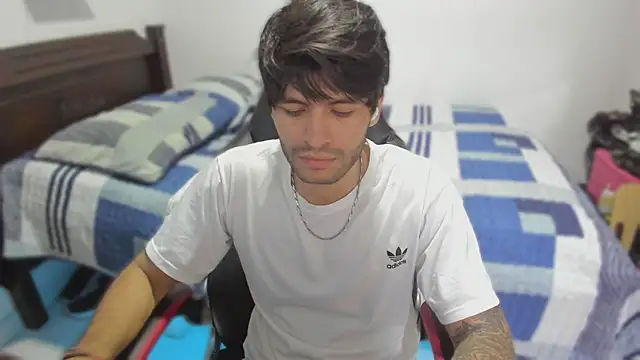 justin stark7 online show from February 2025 11:27:01 PM