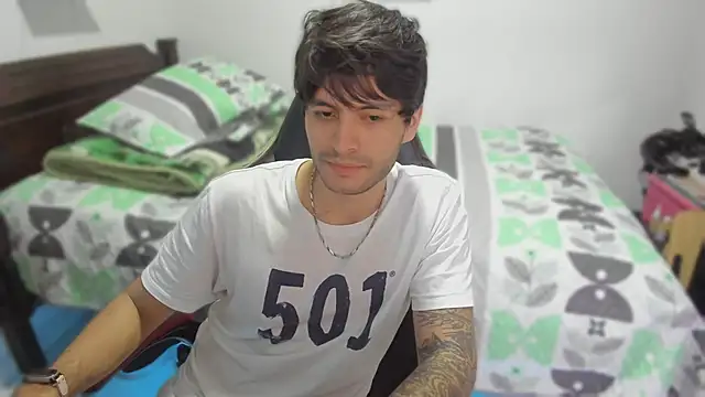 justin stark7 online show from February 2025 12:04:02 AM