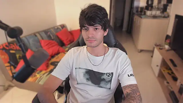 justin stark7 online show from September 2025 11:40:02 PM