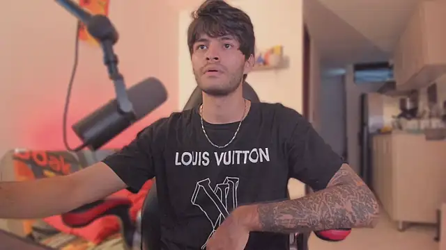 justin stark7 online show from November 2025 09:46:02 PM