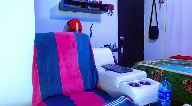 Snapshot of Michaell_Myerss_ chatting on February 2025 09:33:02 PM Michaell Myerss  online show from February 2025 09:33:02 PM