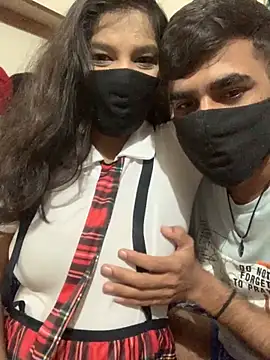 hottiess69 online show from November 2025 05:21:01 AM