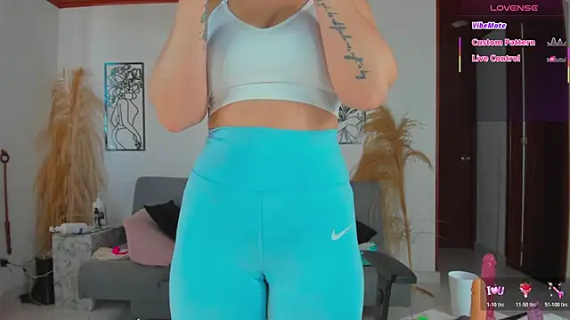 Snapshot of cindy_love2 chatting on July 2026 01:19:01 PM cindy love2 online show from July 2026 01:19:01 PM