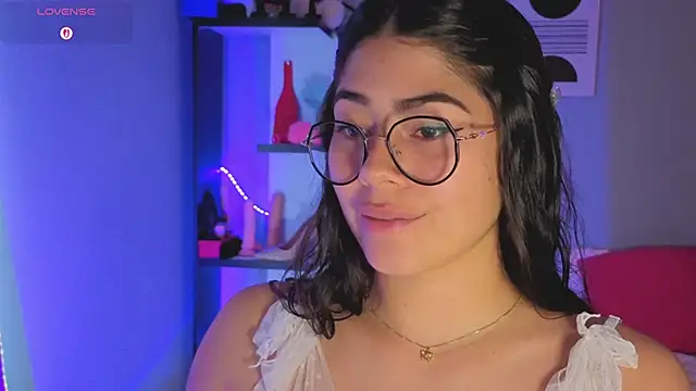 LoaLuxury online show from February 2026 05:13:02 PM