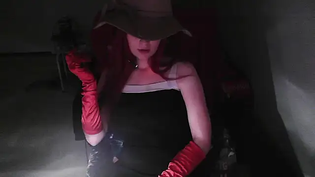 Snapshot of MoonLady chatting on January 2025 02:16:02 AM MoonLady online show from January 2025 02:16:02 AM