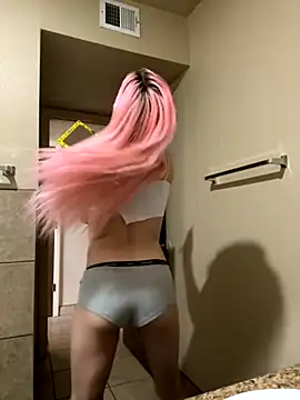 Snapshot of brooklyn3twelve chatting on November 2025 04:51:01 PM brooklyn3twelve online show from November 2025 04:51:01 PM