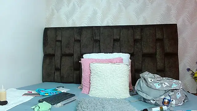 Snapshot of JuanitaDelMar chatting on October 2025 01:01:01 PM JuanitaDelMar online show from October 2025 01:01:01 PM