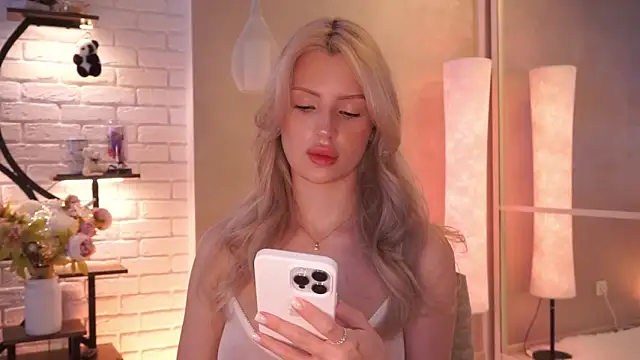 Grace Gordon online show from March 2026 06:17:01 AM