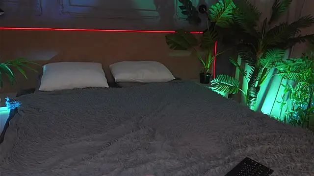 Liv Fay online show from March 2025 09:16:01 PM