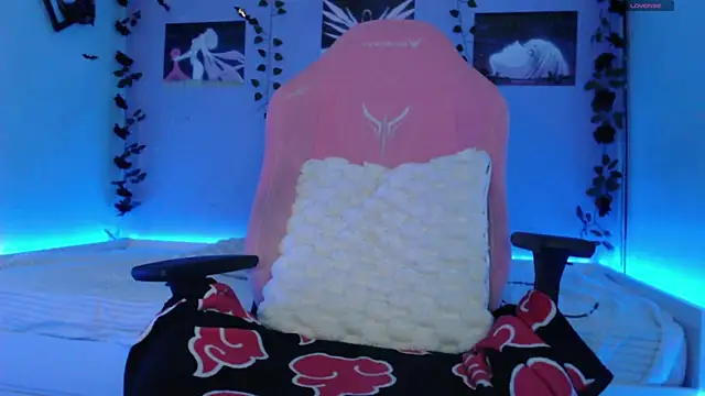 Scarlettsrorm online show from February 2025 05:04:01 AM