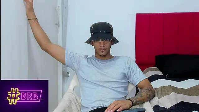 dominic smith  online show from March 2025 11:27:01 PM