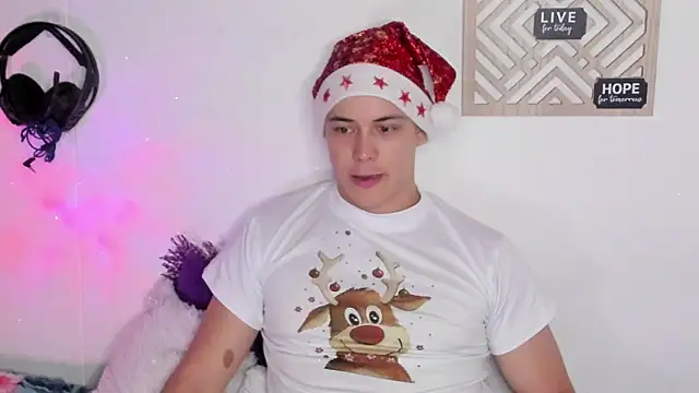 Snapshot of Alan_hadid1 chatting on December 2024 10:14:02 PM Alan hadid1 online show from December 2024 10:14:02 PM