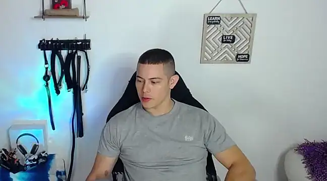 Snapshot of Alan_hadid1 chatting on January 2025 08:22:01 PM Alan hadid1 online show from January 2025 08:22:01 PM