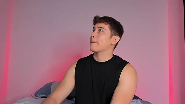 Snapshot of Alan_hadid1 chatting on October 2025 02:01:01 PM Alan hadid1 online show from October 2025 02:01:01 PM