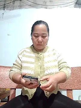 Snapshot of Queen_18200 chatting on November 2025 10:20:01 PM Queen 18200 online show from November 2025 10:20:01 PM