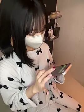 Snapshot of -Yuria- chatting on January 2025 08:10:02 PM -Yuria- online show from January 2025 08:10:02 PM