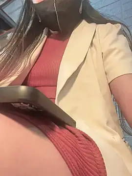 Snapshot of Tina_995 chatting on December 2024 07:13:02 AM Tina 995 online show from December 2024 07:13:02 AM