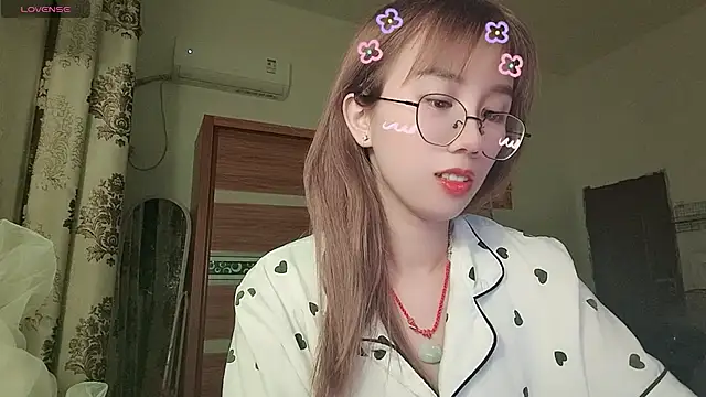 Lili 666 online show from June 2026 04:18:02 PM