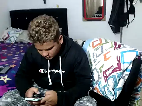 Boycuriousxxx online show from October 2025 01:20:01 PM