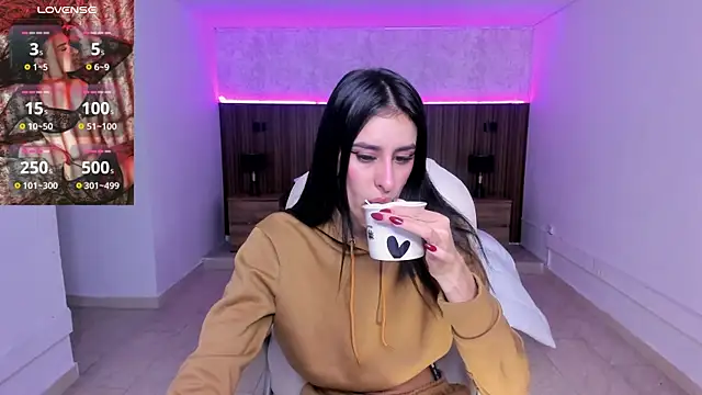 karlaa james online show from January 2026 11:03:02 AM