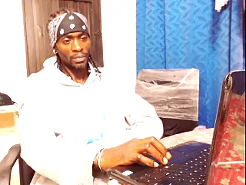 phillip-hot online show from January 2025 06:44:02 AM