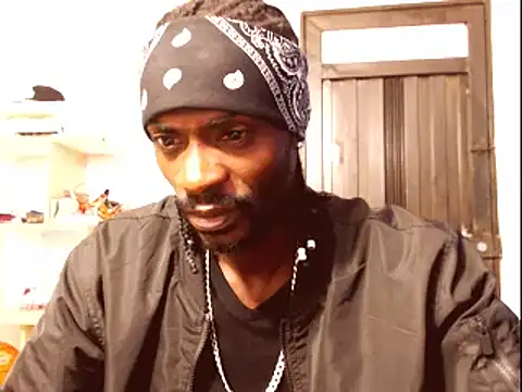 phillip-hot online show from February 2025 08:54:01 PM