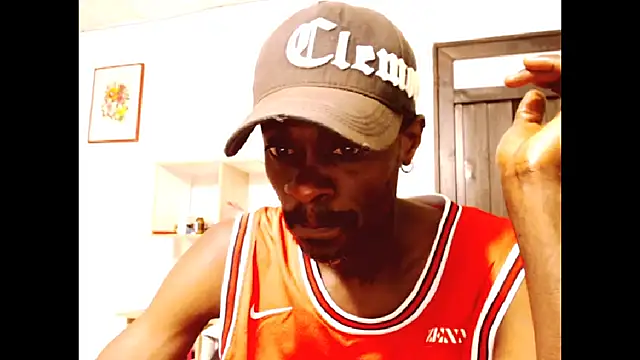 phillip-hot online show from November 2025 12:42:02 AM