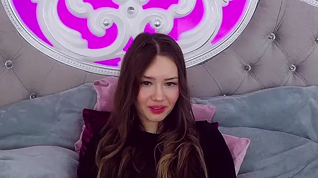 Snapshot of KateVon chatting on February 2025 01:30:02 AM KateVon online show from February 2025 01:30:02 AM